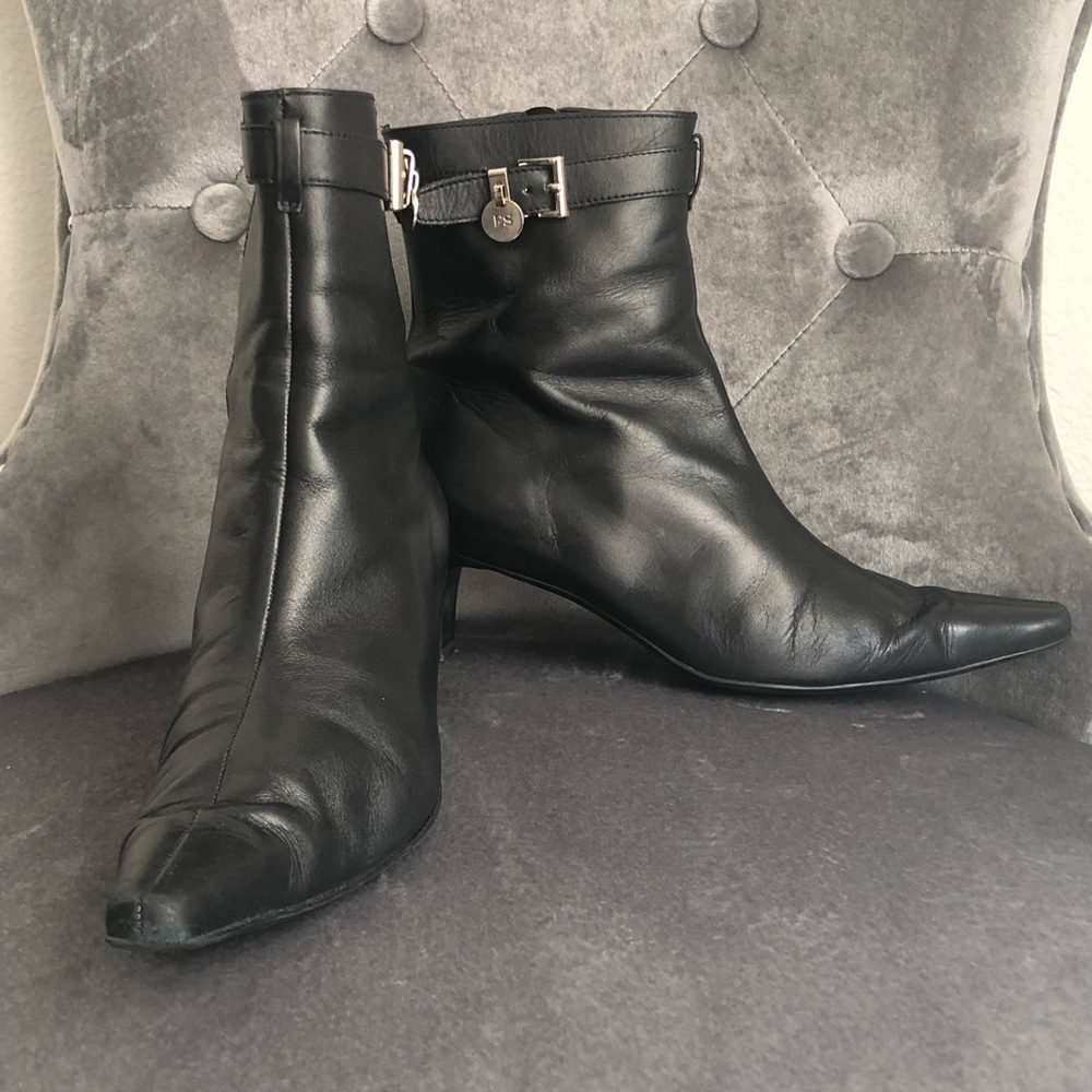 FRANCO SARTO | Black leather ankle boots 7M